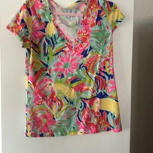 Lily Pulitzer cute top